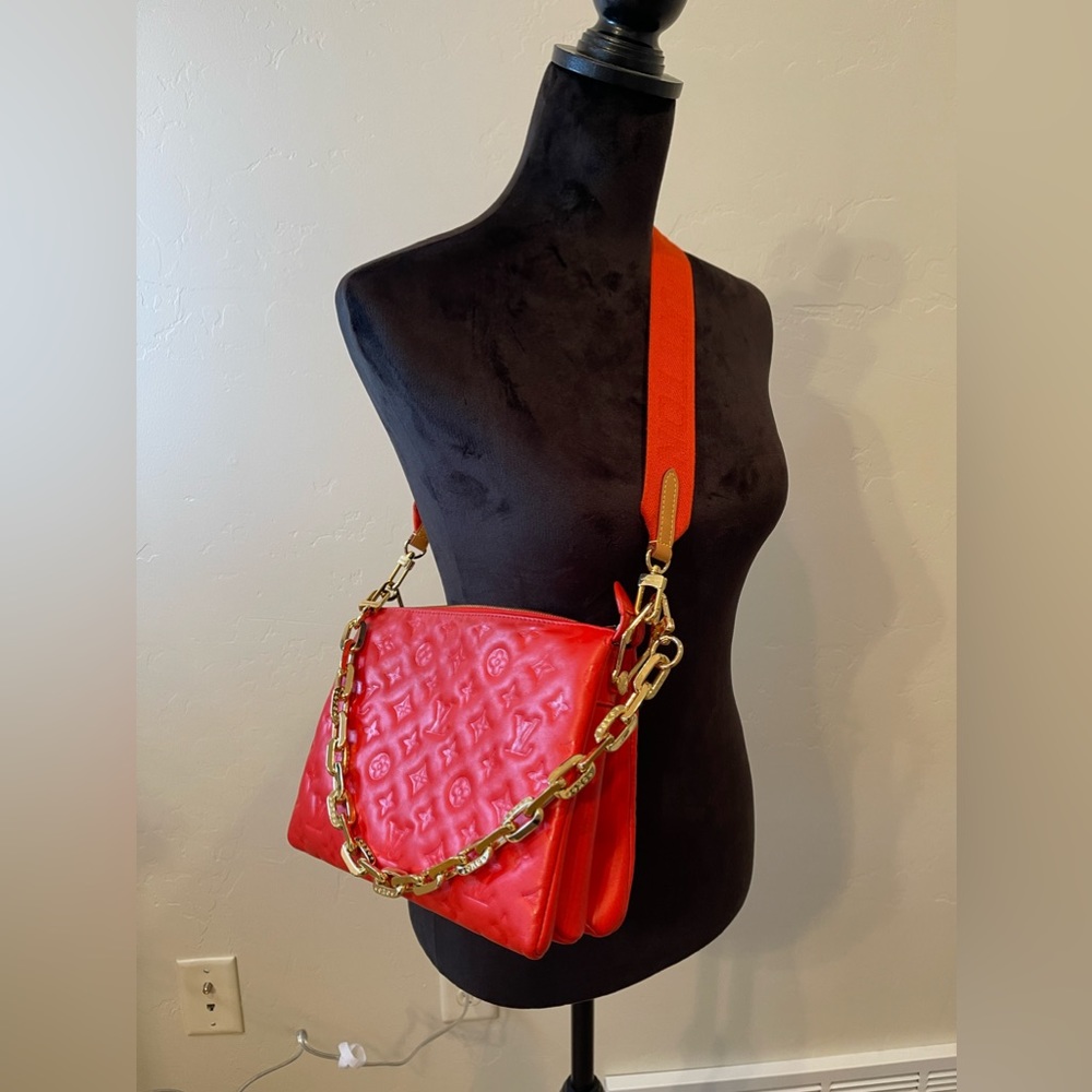 LOUIS VUITTON
Lambskin Embossed Monogram Coussin PM Red